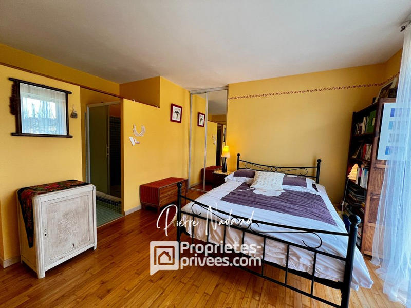 Maison - 207 m² - 5 pièces