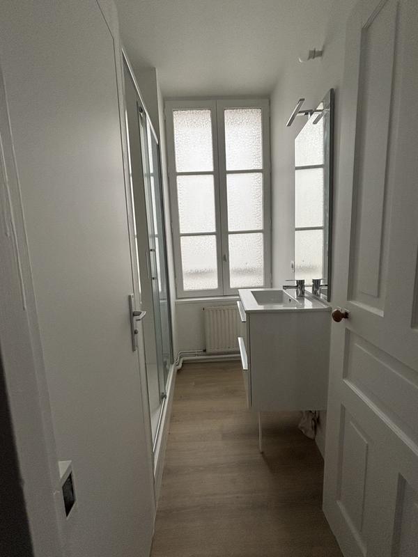 Appartement - 86 m² - 4 pièces