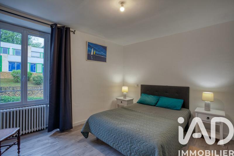 Maison - 216 m² - 8 pièces