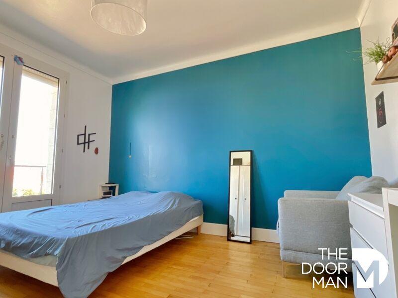 Maison - 210 m² - 10 pièces