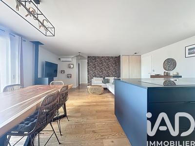 Maison - 98 m² - 4 pièces