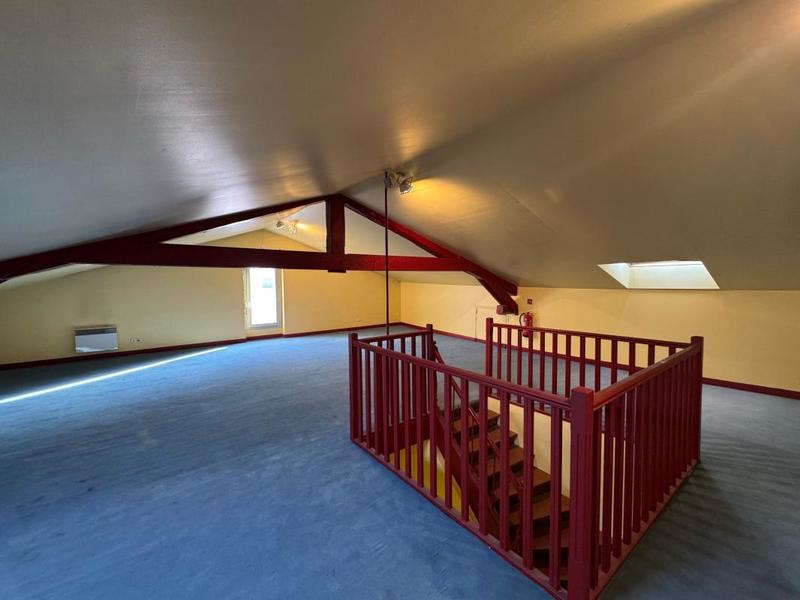 Immeuble - 715 m² - 11 pièces