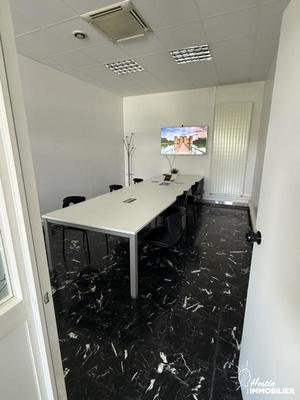 Bureau - 354 m²