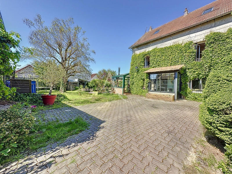 Maison - 190 m² - 6 pièces