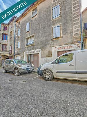 Maison de village - 198 m² - 8 pièces