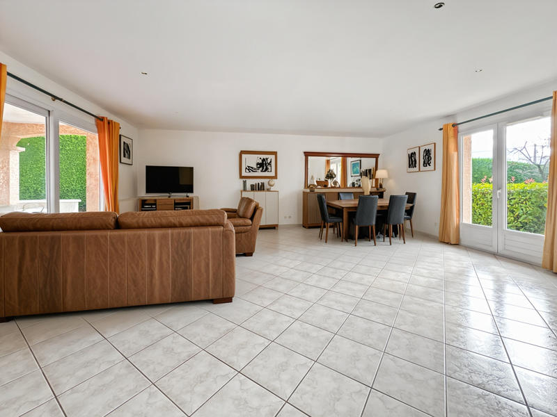 Maison - 127 m² - 5 pièces