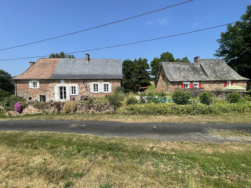 Propriété - 234 m² - 6 pièces