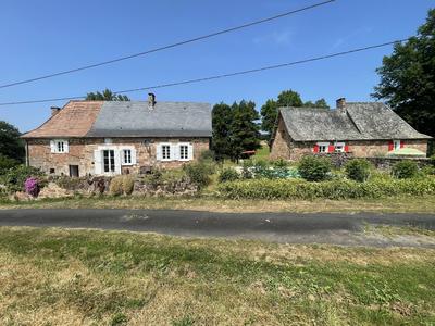 Propriété - 234 m² - 6 pièces