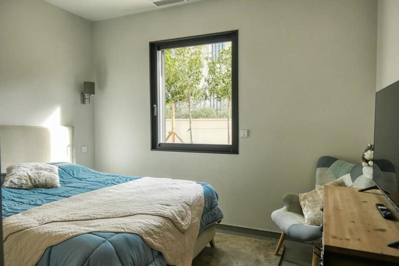 Maison - 200 m² - 7 pièces