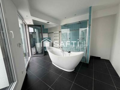 Maison - 162 m² - 6 pièces