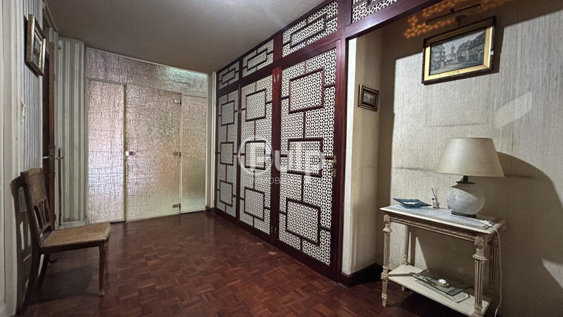 Maison de ville - 238 m² - 11 pièces