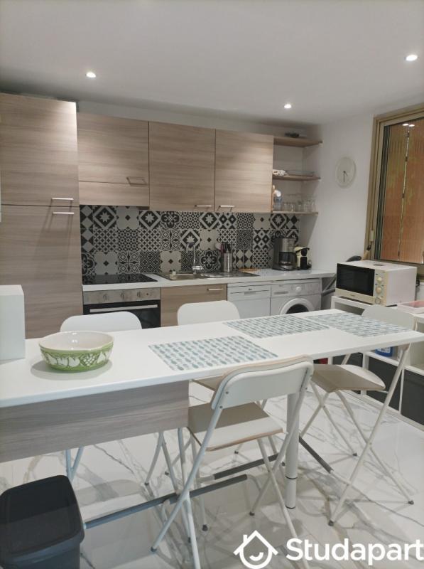 Chambre - 13 m² - 1 pièce