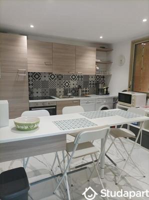 Chambre - 13 m² - 1 pièce