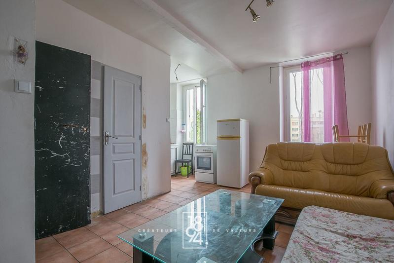 Appartement - 145 m² - 6 pièces