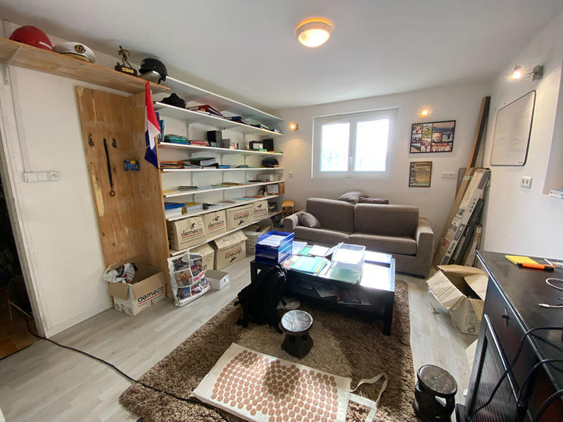 Maison - 260 m² - 9 pièces