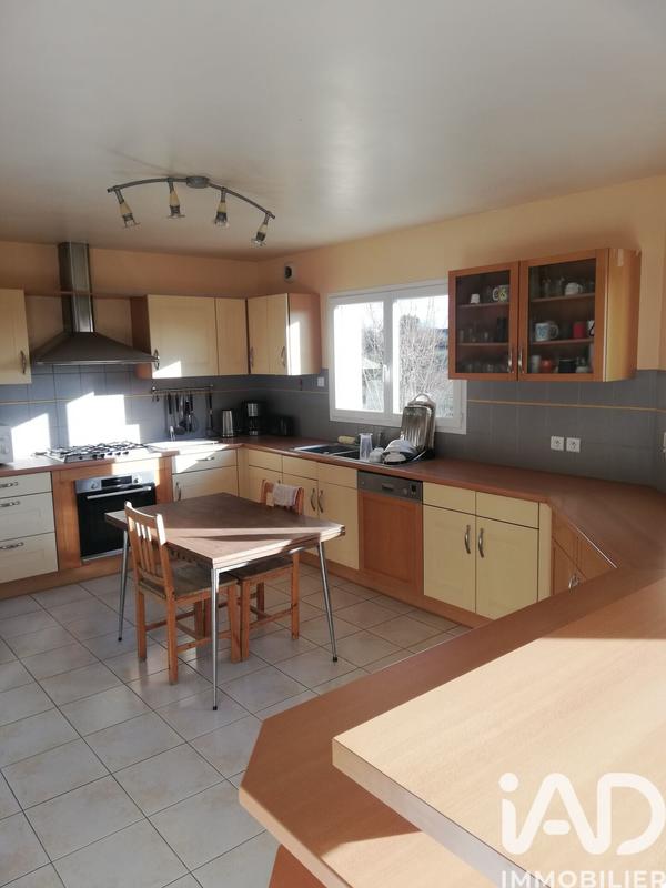 Maison - 150 m² - 9 pièces