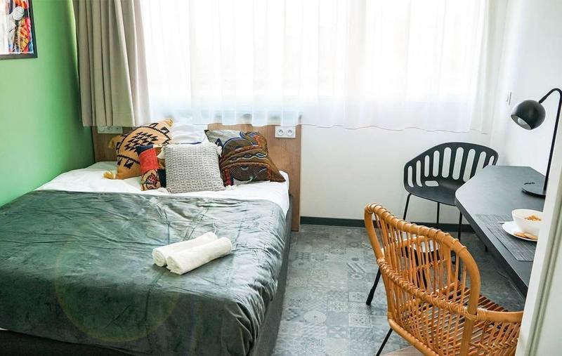 Chambre - 14 m² - 1 pièce