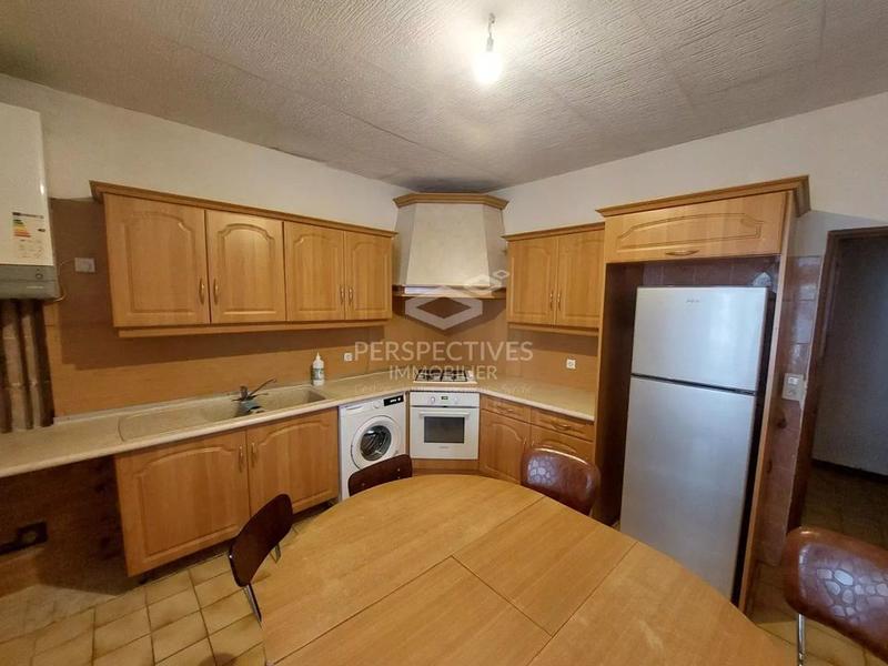 Immeuble - 210 m² - 8 pièces