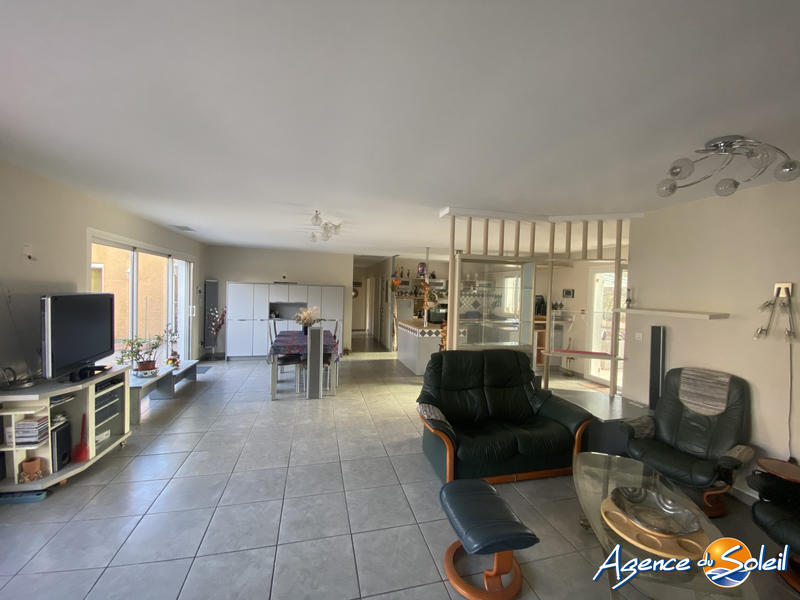 Villa - 274 m² - 5 pièces