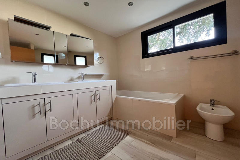 Maison - 168 m² - 5 pièces