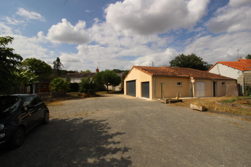 Maison - 150 m² - 9 pièces