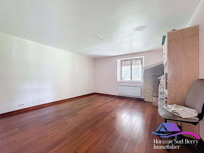 Maison - 210 m² - 7 pièces