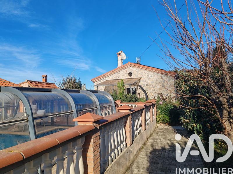 Maison - 290 m² - 8 pièces