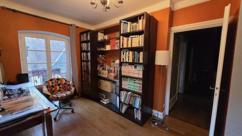 Maison - 243 m² - 11 pièces