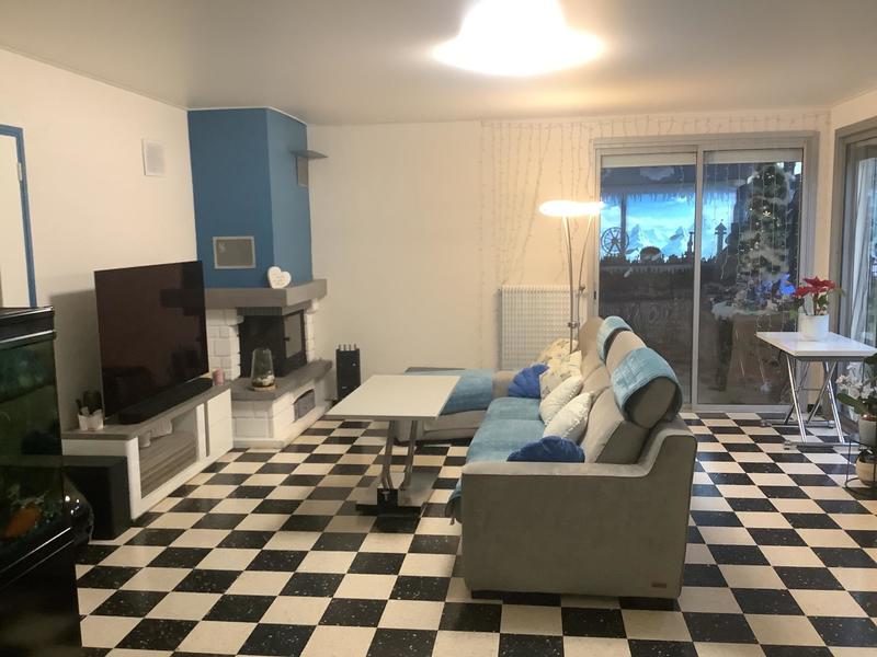 Maison - 212 m² - 6 pièces