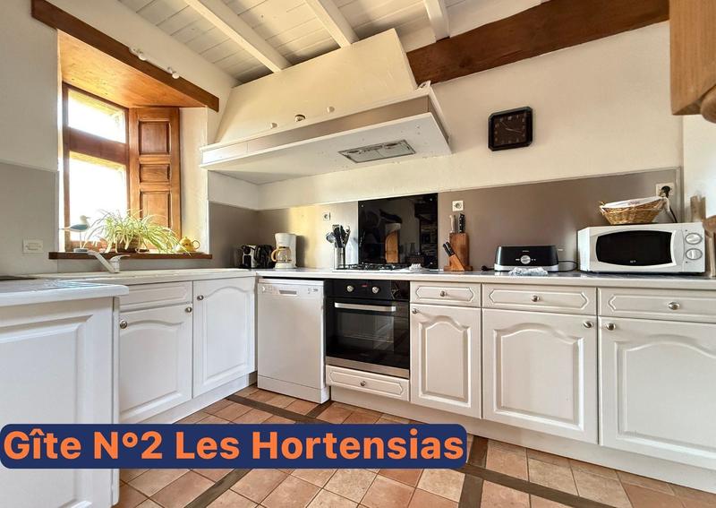 Maison - 295 m² - 15 pièces