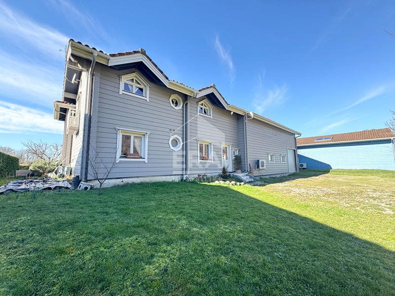 Maison - 157 m² - 5 pièces