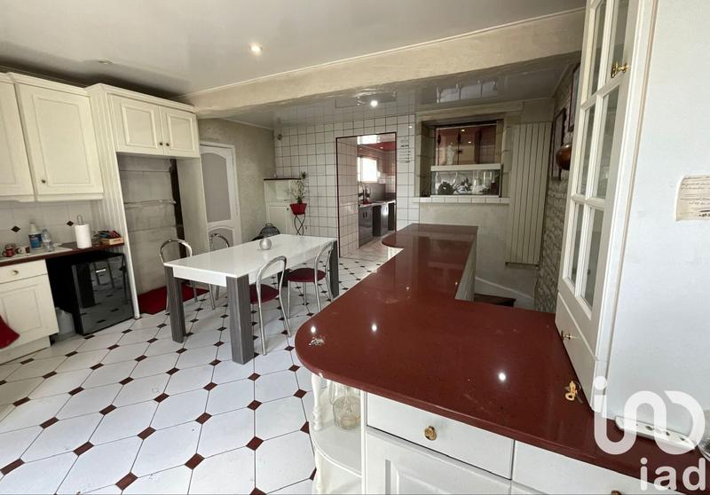 Maison - 656 m² - 10 pièces