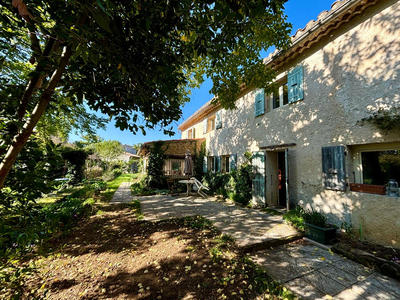 Maison - 170 m² - 7 pièces