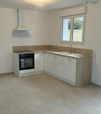 Maison - 95 m² - 5 pièces