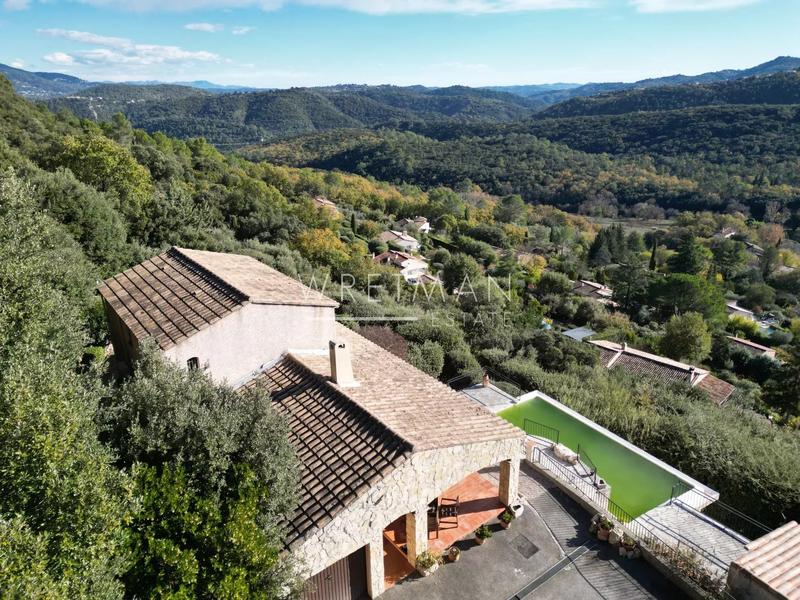 Villa - 131 m² - 6 pièces