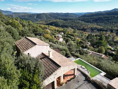 Villa - 131 m² - 6 pièces