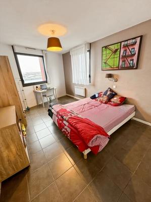 Studio - 25 m² - 1 pièce