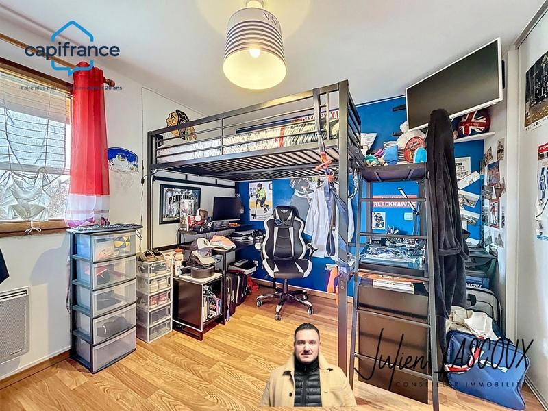 Maison - 98 m² - 5 pièces