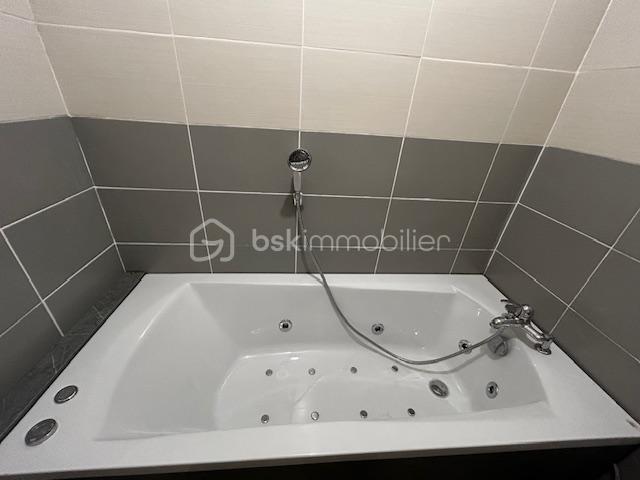 Maison de village - 190 m² - 12 pièces