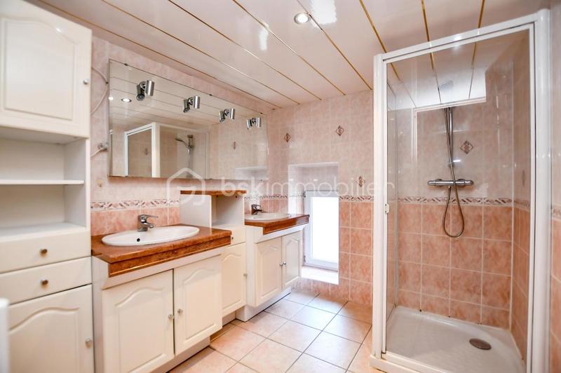 Maison de ville - 93 m² - 5 pièces