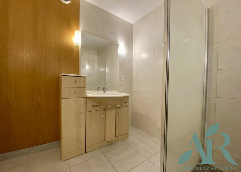 Appartement - 77 m² - 3 pièces