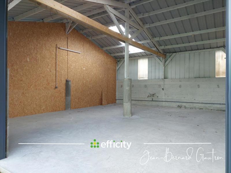 Local d'activité / Entrepôt - 1 080 m² - 7 pièces