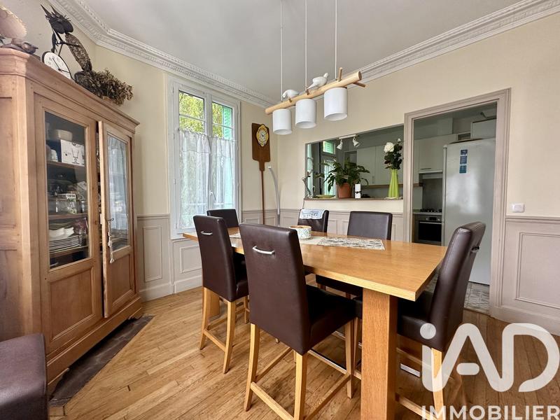 Maison - 95 m² - 5 pièces