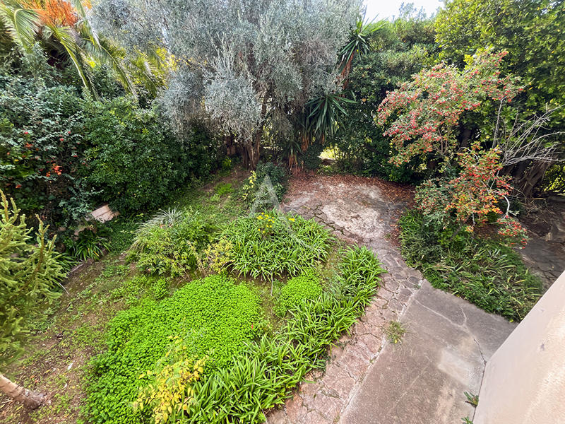 Appartement - 105 m² - 5 pièces