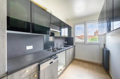 Maison - 190 m² - 5 pièces