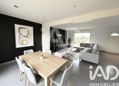 Maison - 113 m² - 5 pièces