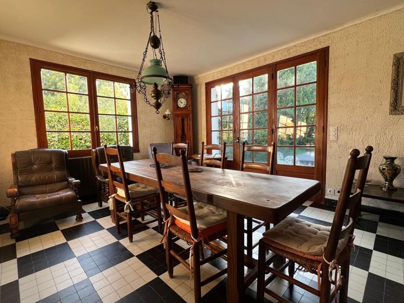 Maison - 149 m² - 6 pièces