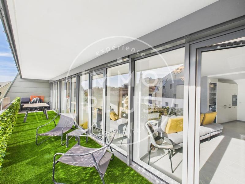 Appartement - 105 m² - 4 pièces