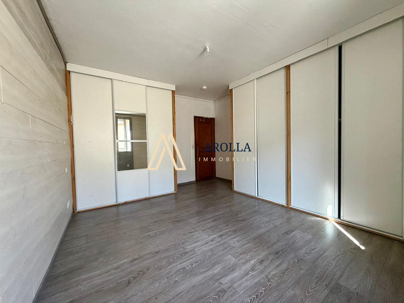 Appartement - 112 m² - 3 pièces