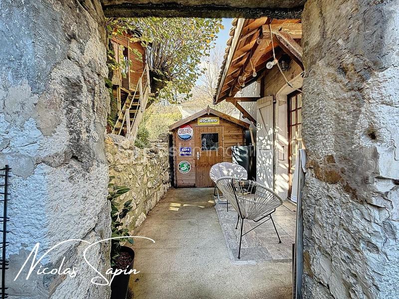 Appartement - 75 m² - 3 pièces